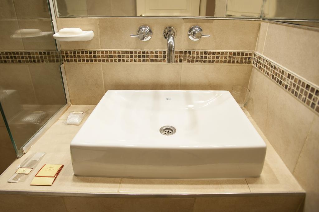 Carollo Hotel 3*